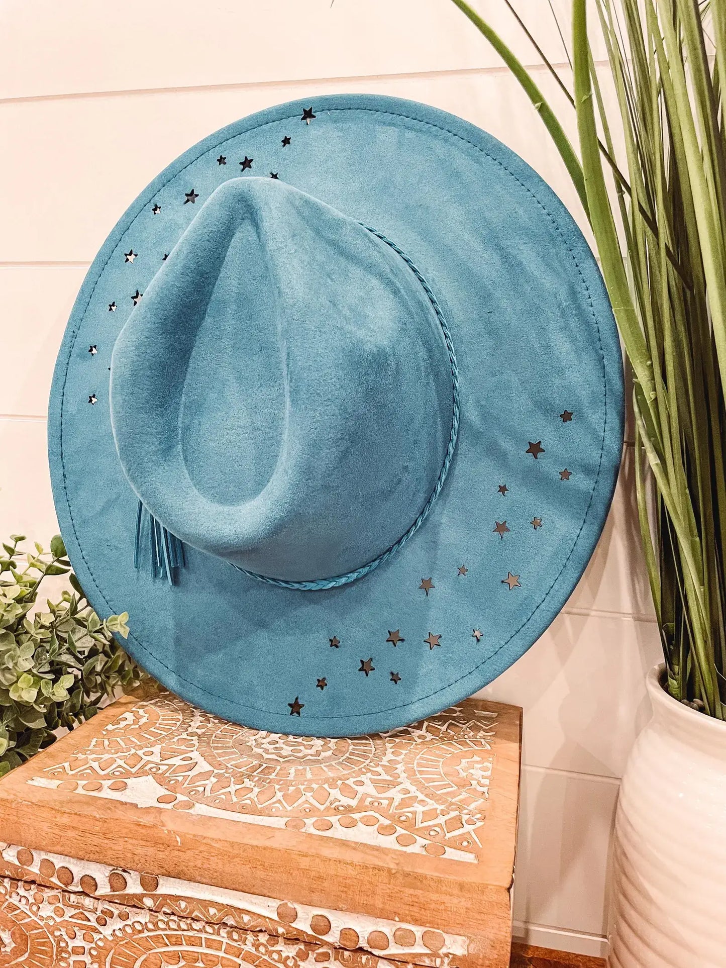 Star Cutout Hat: Ocean Blue