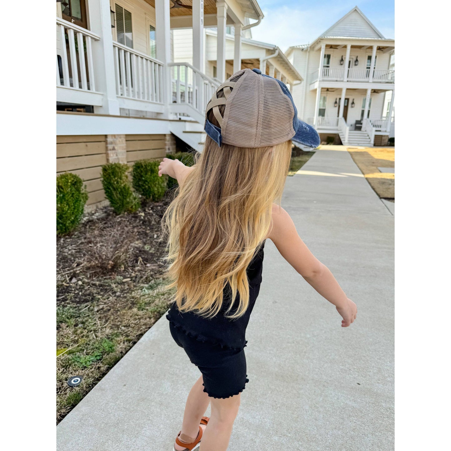 KIDS C.C Smiley Face Embroidered Criss Cross High Pony C.C Ball Cap