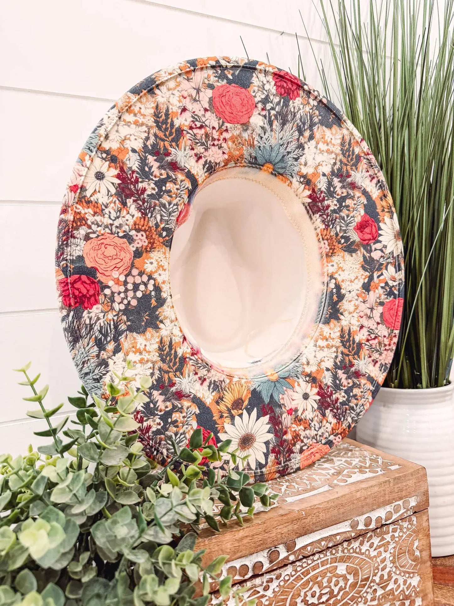 Floral Print Hat: Mocha
