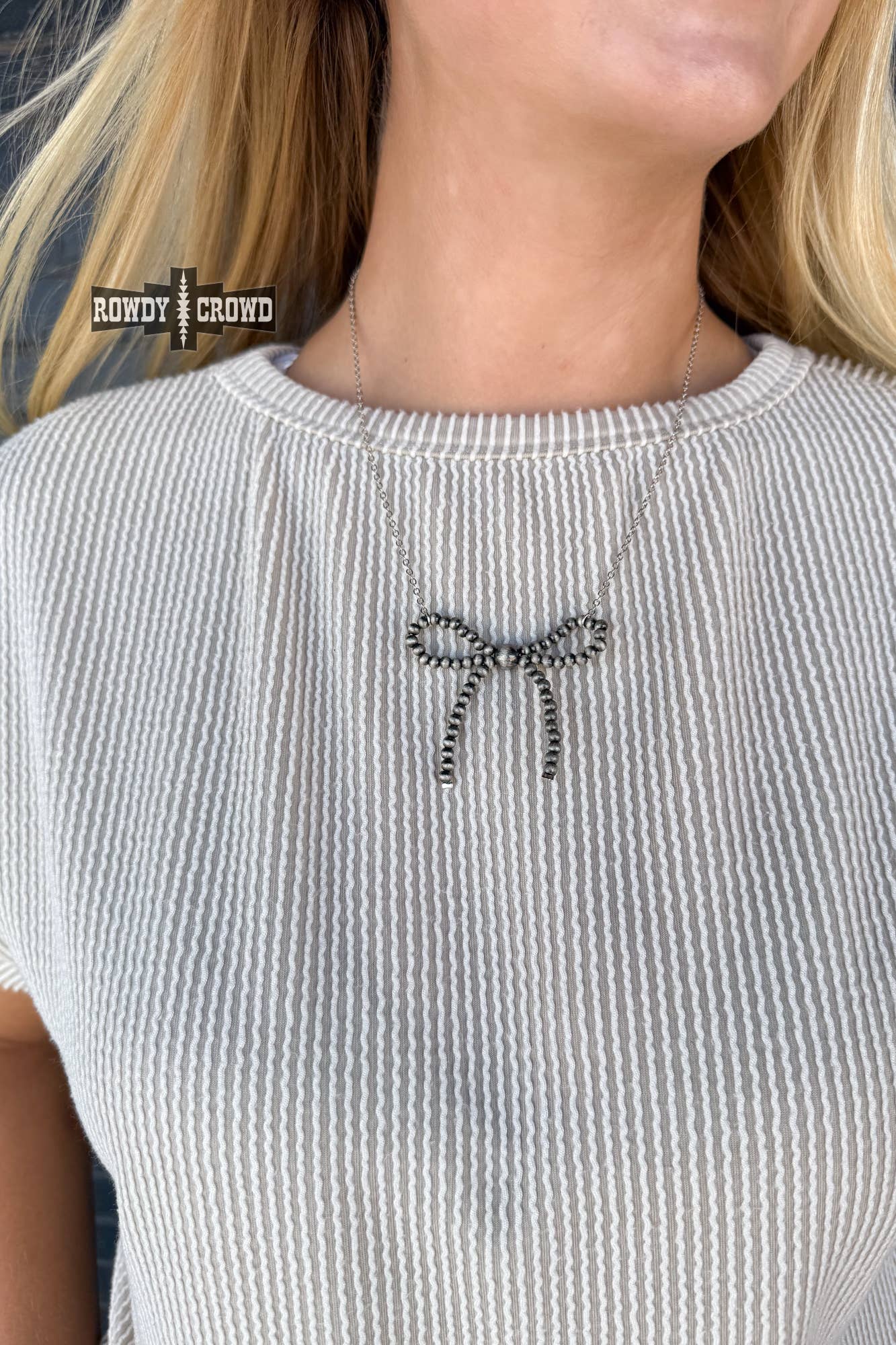 Cowgirl Pearls Bow Necklace